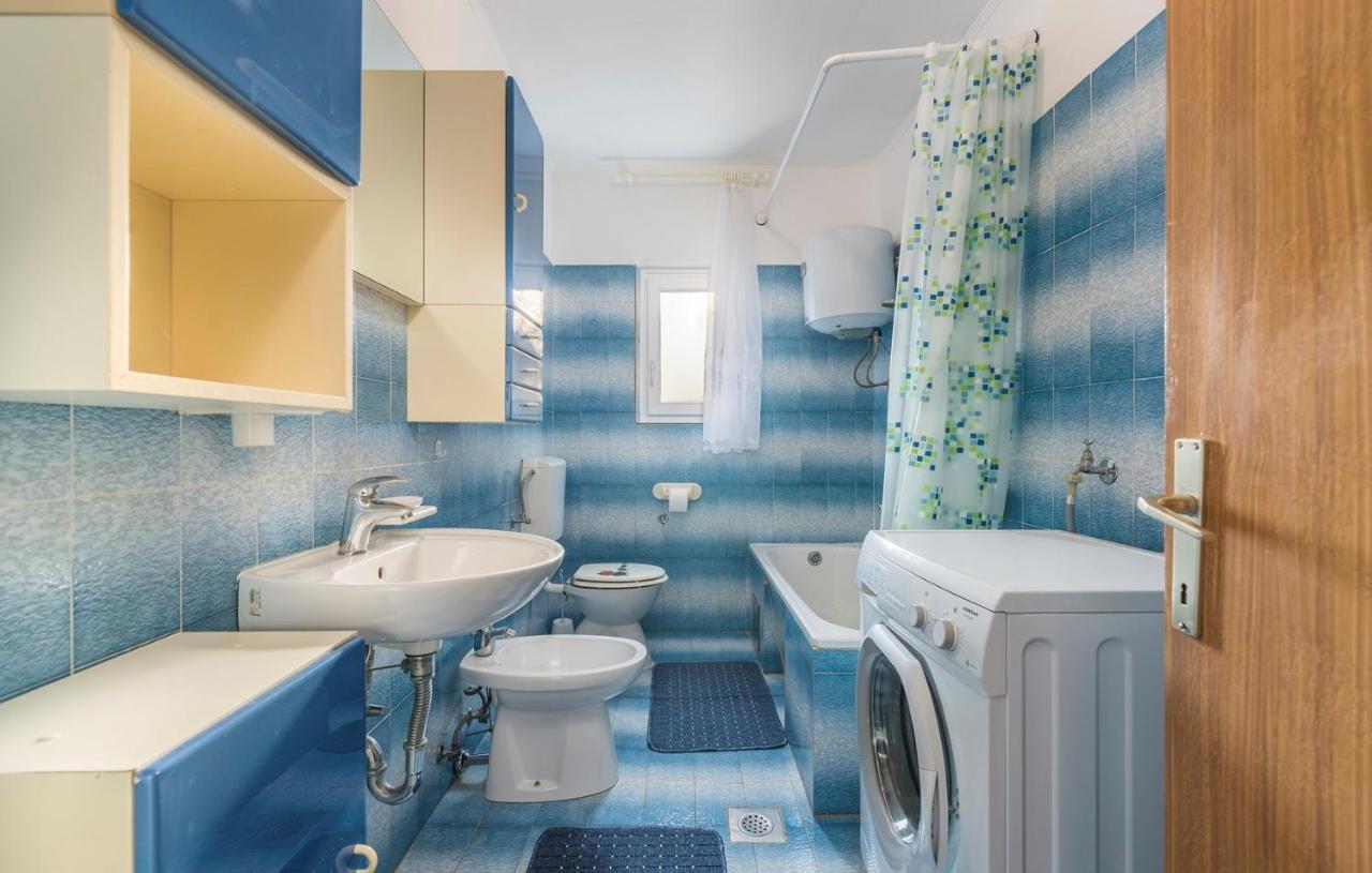 Ferienhaus Zora With Whirlpool Sveti Lovreč Pazenatički 外观 照片